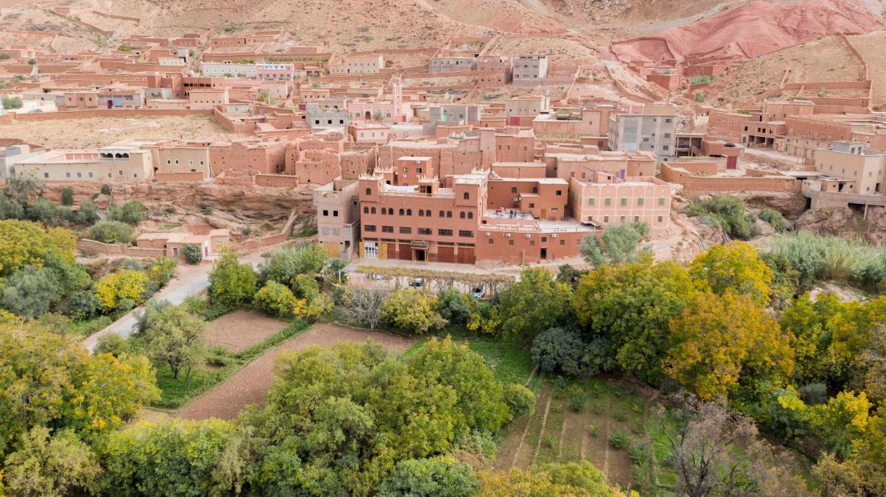 Hotel Awayou Bou Tharar Екстер'єр фото