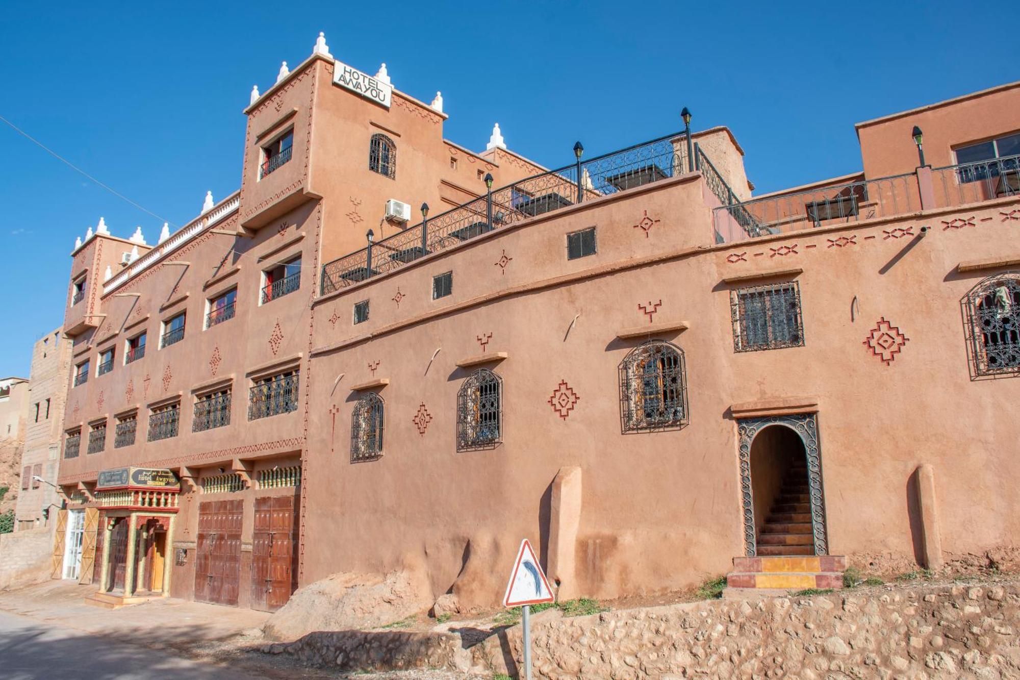 Hotel Awayou Bou Tharar Екстер'єр фото